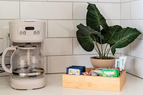 Modern 5BR - Peaceful Greenwood Retreat House in Seattle