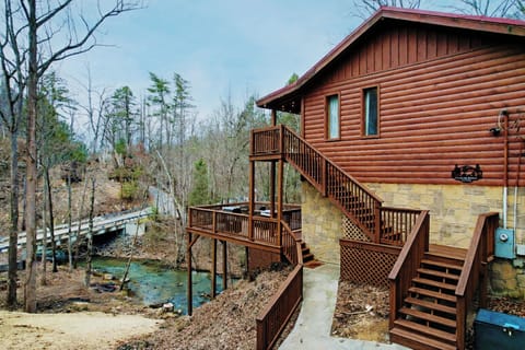 Welcome to Creekside Retreat!