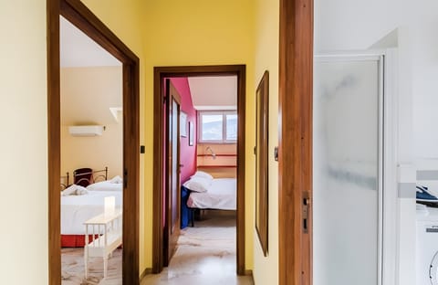 Alda's Home: Sea View Retreat Apartment in Lavagna