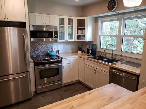 Kitchen from Dinette perspective