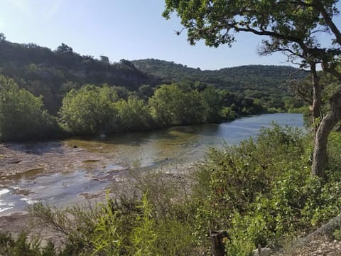 Private Heritage River Property-Stunning Views the West Prong of the Frio River. Cabin in Rio Grande