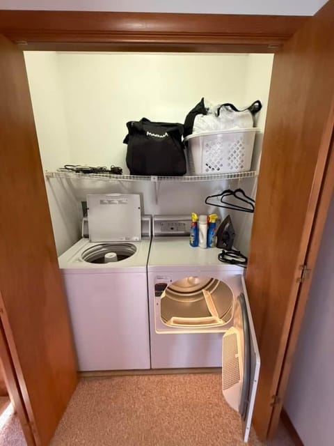 109 - Full sized washer & dryer