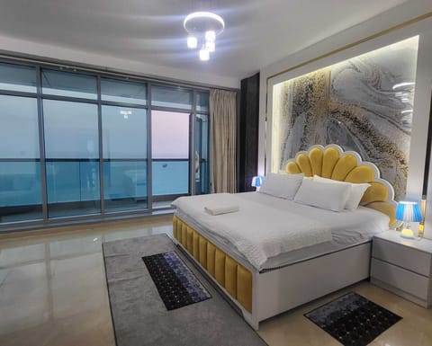 Duplex three bedroom apartment with sea view. Apartment in Ajman