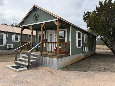 Paradise River Bend Cabin 4 Cabin in Rio Grande
