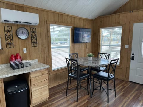 Paradise River Bend Cabin 4 Cabin in Rio Grande