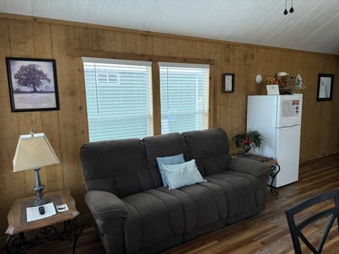 Paradise River Bend Cabin 4 Cabin in Rio Grande