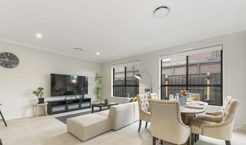Living & Dining Area
