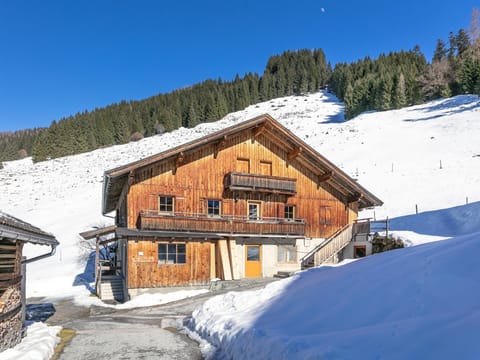 Holiday Home Exterior [winter]