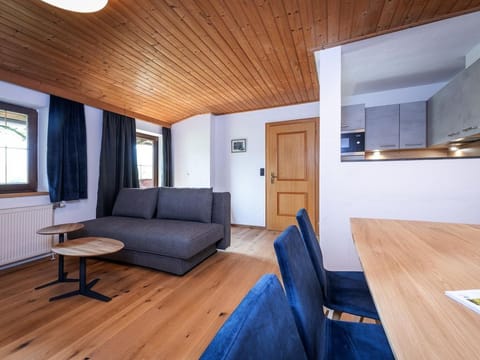 Vacation apartment "Steinernes Meer" - Hinterburghof - Family Krahbichler Farm Stay in Salzburgerland