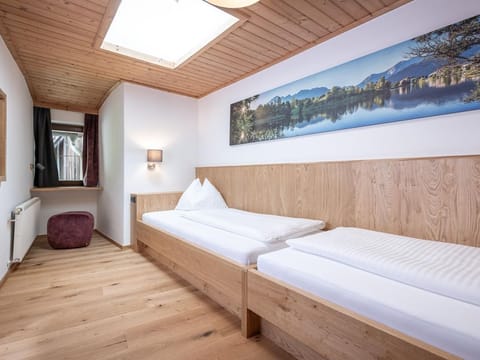 Vacation apartment "Biberg" - Hinterburghof - Family Krahbichler Farm Stay in Salzburgerland