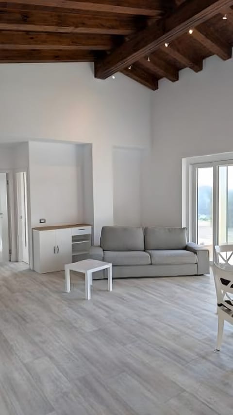 Adriana Trilocale Apartment with Sea View and Wi-Fi Apartment in Lacona