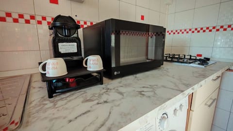 Genova al Volo - Facing the Station and Airport Apartment in Genoa