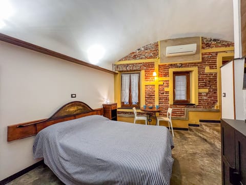Communal lounge/ TV room,Bed