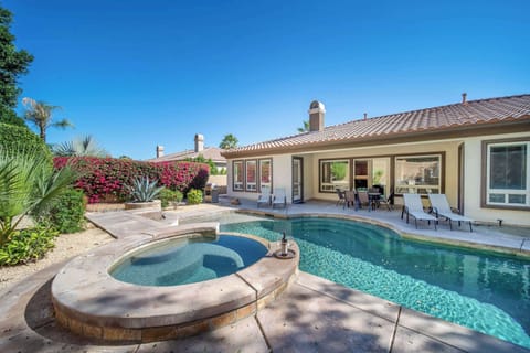 Exterior Pool