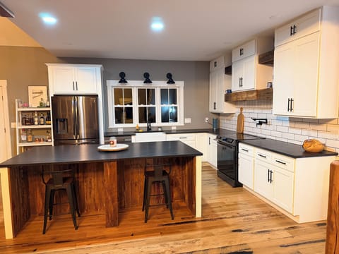 Fully equipped kitchen