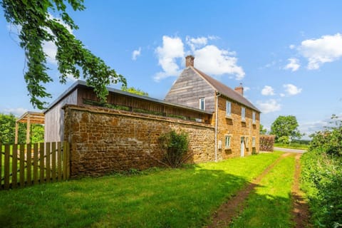 The Artists House - StayCotswold