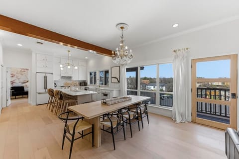 Modern Zilker Retreat | Downtown Views + Walk to ACL & Barton Springs House in Zilker