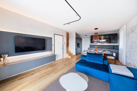 Luxury villa with private pool Villa in Sirmione