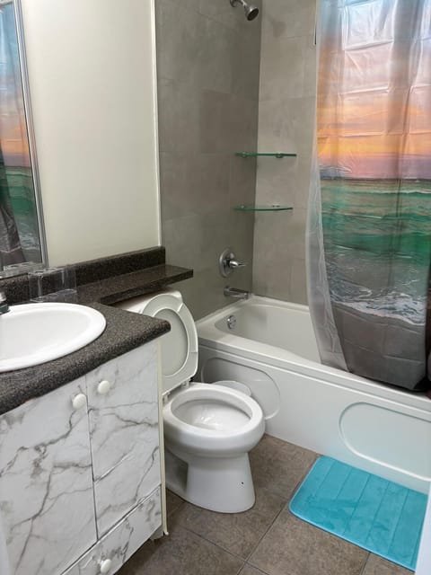 Cozy & Comfortable Home Away From Home House in Surrey