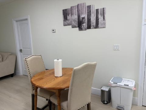 Cozy & Comfortable Home Away From Home House in Surrey