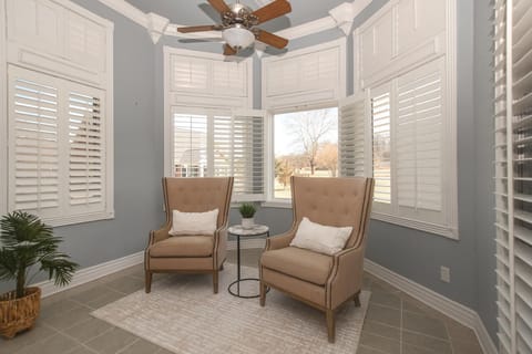 Master Sitting Area/ Sunroom
