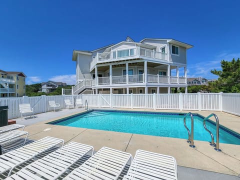 Semi-Oceanfront Outer Banks Vacation Rental 2022