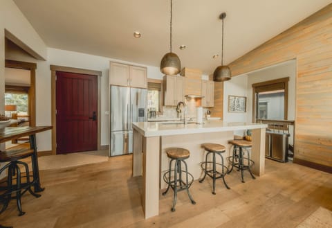 Breakfast bar by day, hangout hub by night