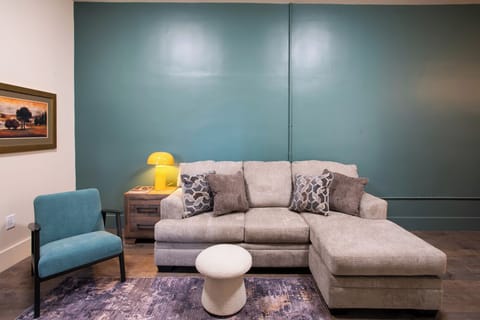 Florence Vacation Rental | 2BR | 1BA | 352 Sq Ft