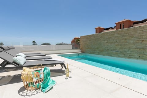 Holiday Home Swimming Pool