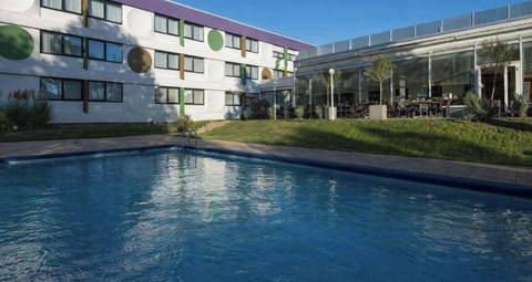 Hotel Exterior [summer]