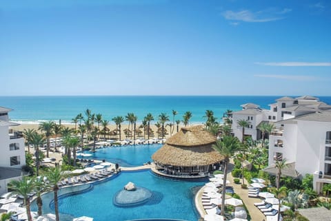 Float through curving lagoons and discover endless sunbathing spots.