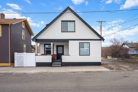 Welcome to Smelterhouse Stay!