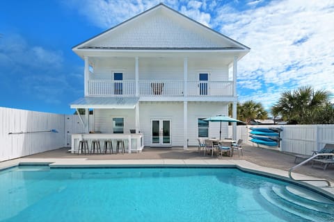 One of the largest private pools in the heart of Destin, plus a outdoor kitchen!