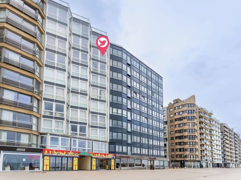 Building, City, Urban Area, Metropolitan Area, Apartment, Neighbourhood, Architecture, Condominium, Metropolis