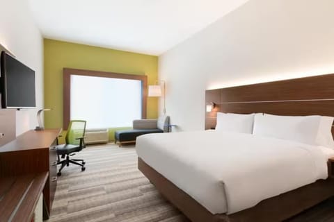 Bedroom. Interior and views may vary based on location and availability.
