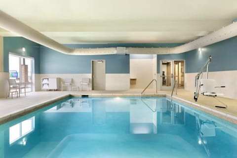 Indoor Heated Pool (Open 7:00 AM to 10:00 PM)