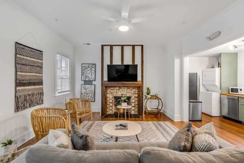 
Welcome to your downtown Charleston rental! Explore all things downtown by foot!