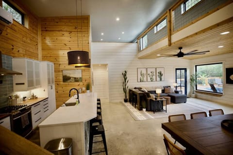 Additional seating at the breakfast bar