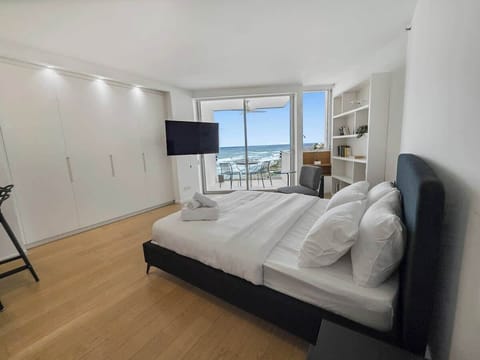 Welcome to your seaside mornings - how would you start your day with this view?