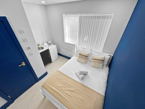 Comfortable Stay • Great Location • Easy Transport