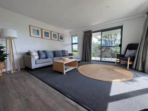 Loungeroom
