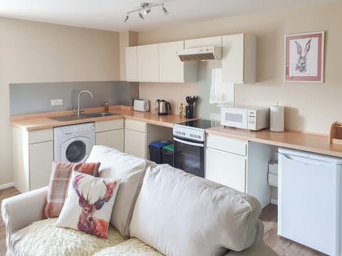 Kitchen area | Elmwood East - Pitlochry Self Catering, Pitlochry