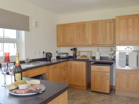 Large kitchen | Willow Cottage - Culmore Bridge Cottages, Sandhead