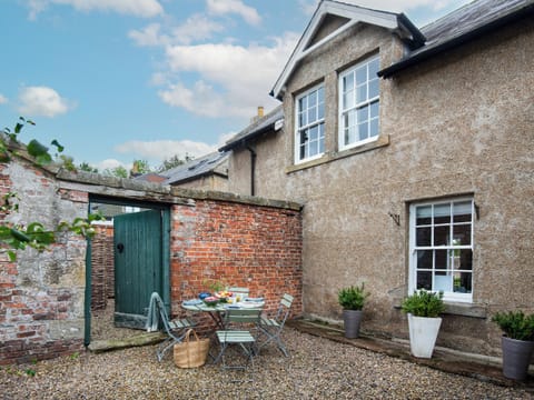Sitting-out-area | Mullins House - Brinkburn Cottages, Longframlington, near Rothbury
