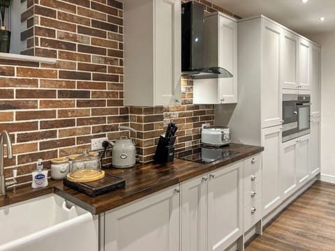 Kitchen | Coachmans Cottage, Settle