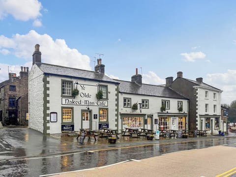 Surrounding area | Coachmans Cottage, Settle