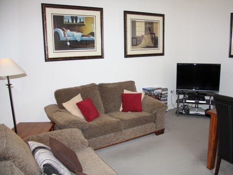 Living area | Moat House 1 - Highland Club, Fort Augustus