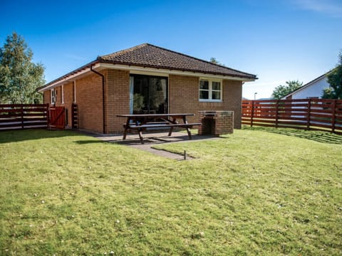 Exterior | The Cairngorm - Silverglades Holiday Homes, Aviemore