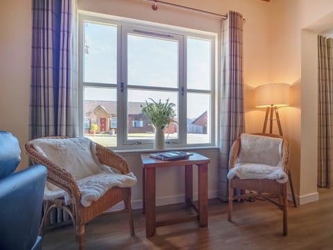 Living area | Eagle 3 Star - Silverglades Holiday Homes, Aviemore