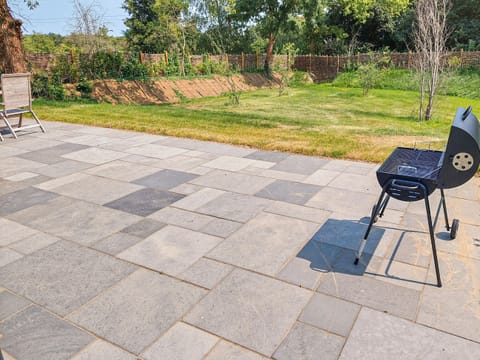 Patio | Apple Lodge - Little Dunley Cottages, Bovey Tracey